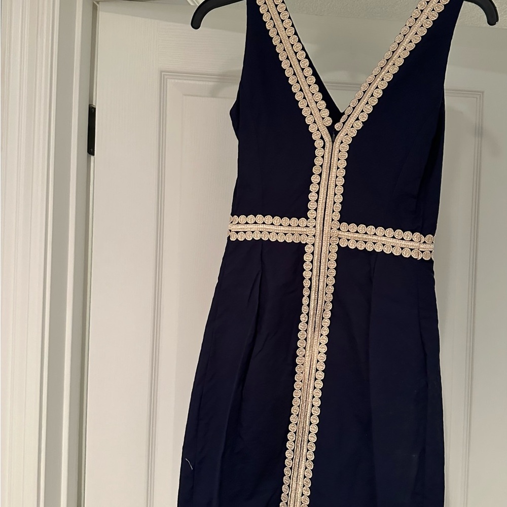 Lilly Pulitzer size 00. Perfect interview dress !